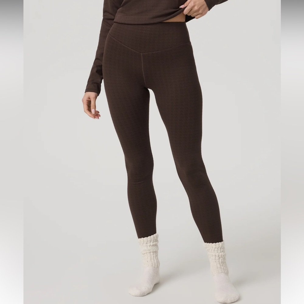 VUORI Textured Chilled Out Legging JAVA BROWN SIZE MEDIUM NWT - Picture 2 of 7